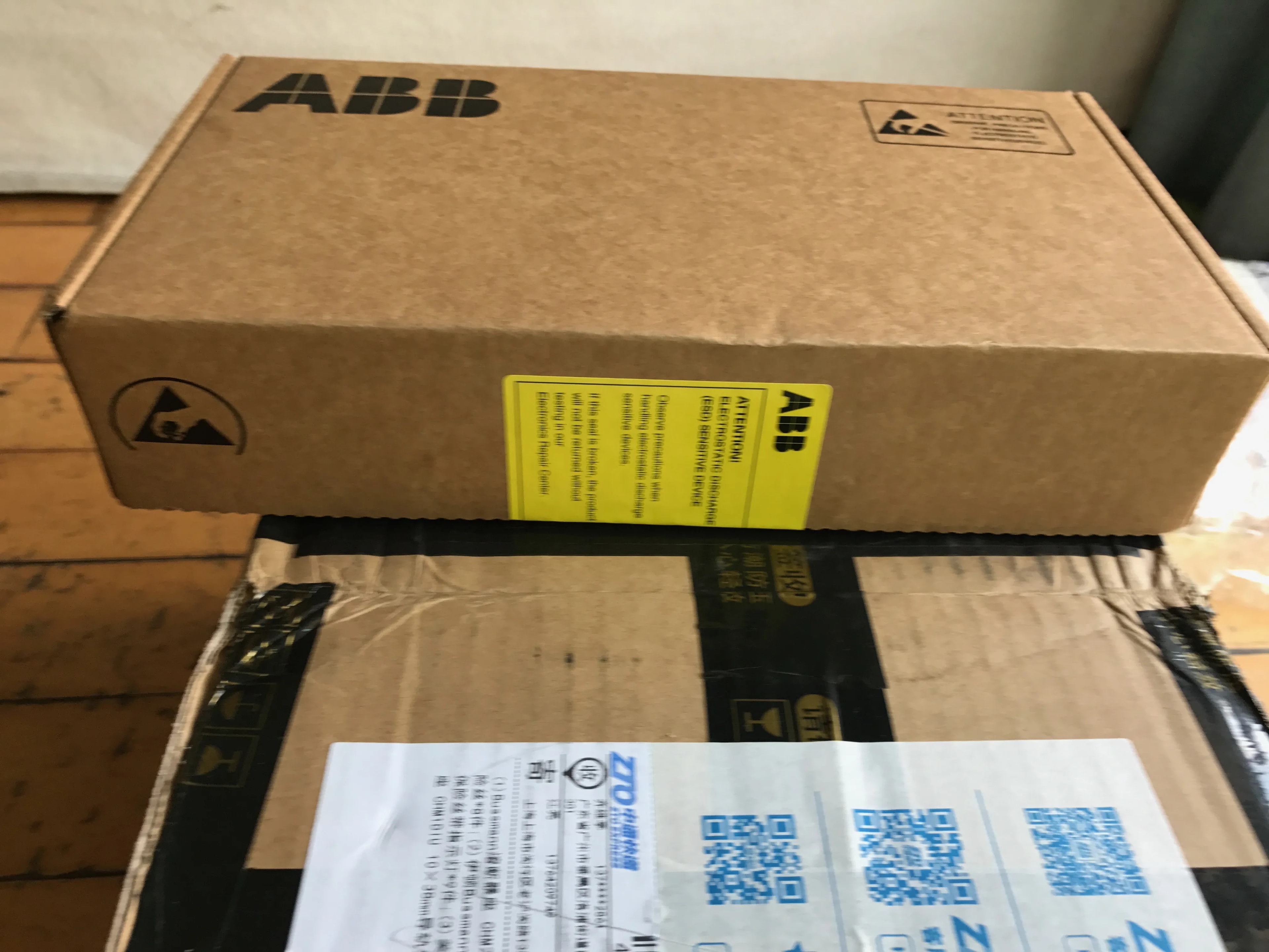 6ES7 132-6HD01-2BB1